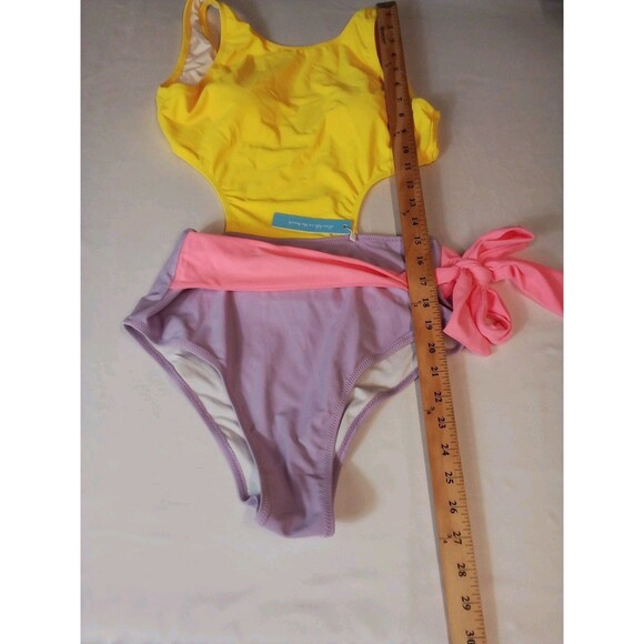 Women's Live Life On The Beach One Piece Peekaboo Bathing Suit New W tags Small - Picture 11 of 11